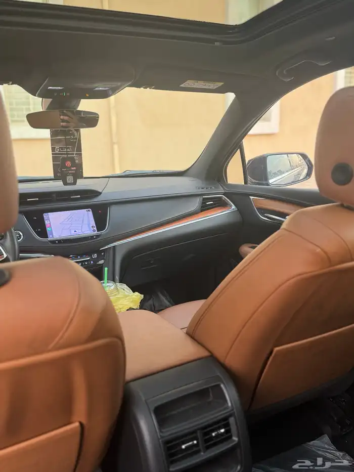 كاديلاك XT5 2022 4