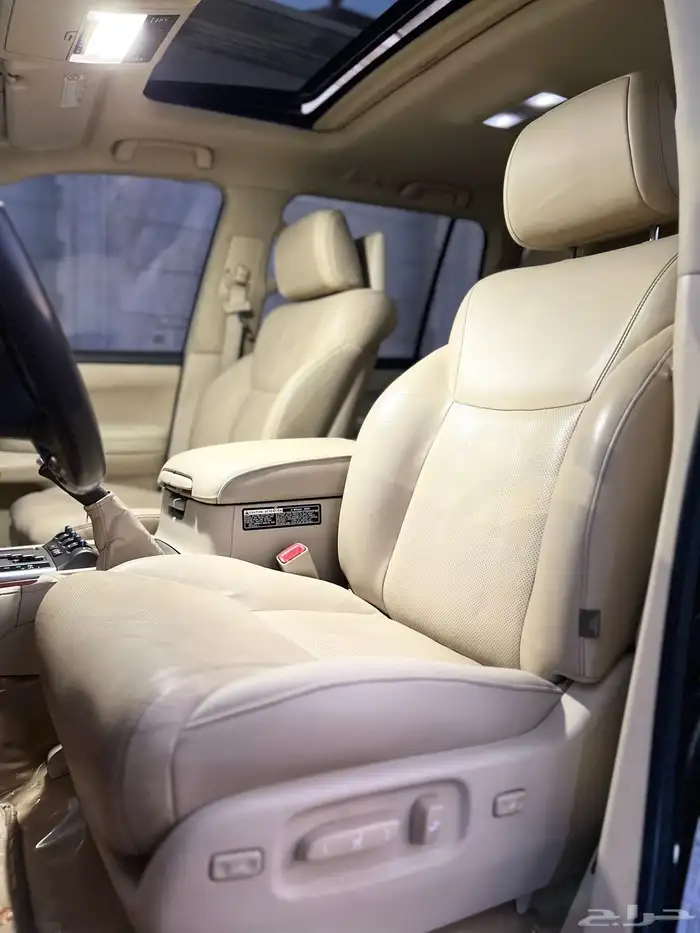 لكزس LX570 فل اوبشن DD بريمي 2013 قمة المظافة بريمي وكالة 28