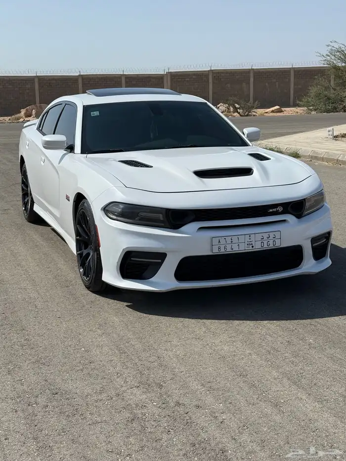 دوج تشارجر 8