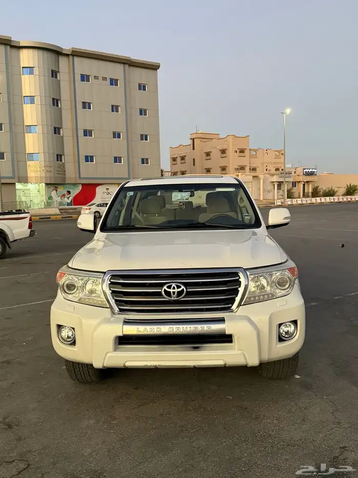 لاندكروزر 2014 v8 GXR3 38
