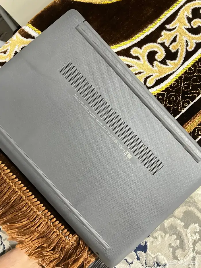 للبيع لابتوب مستخدم نظيف جدا 0