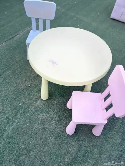 طاولة أطفال من ايكيا 0