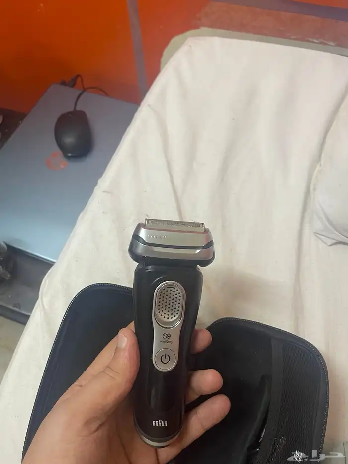 ماكينه حلاقه براون s9 مثل الجديد 0