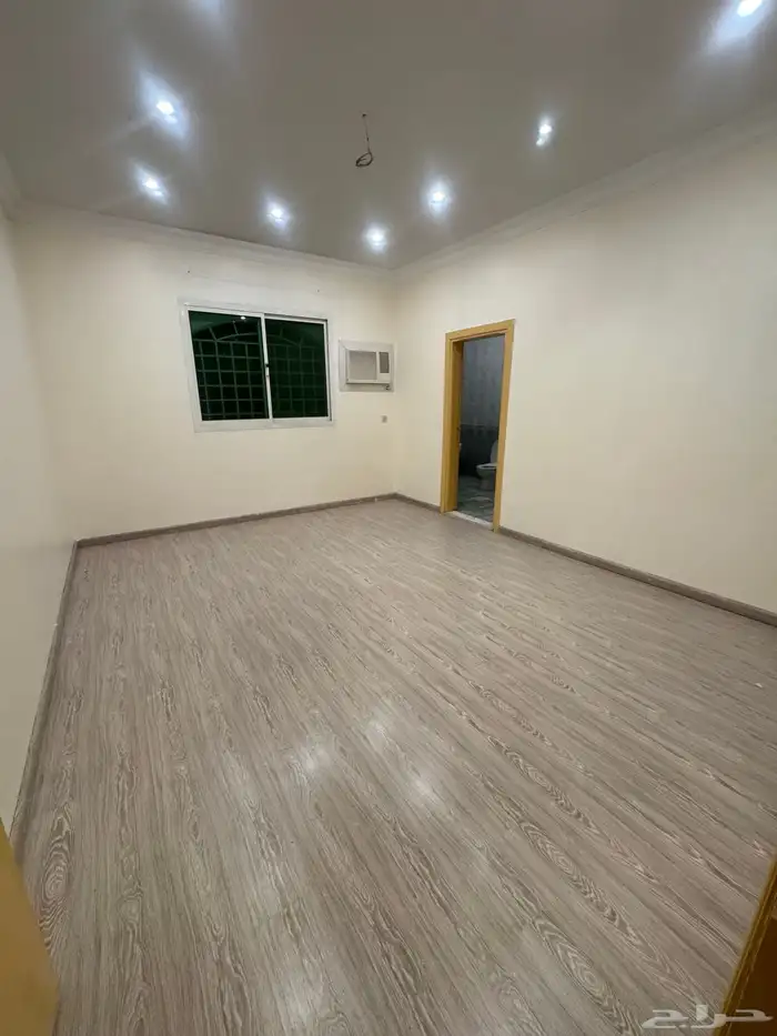 للايجار فيلا بحي القدس 17
