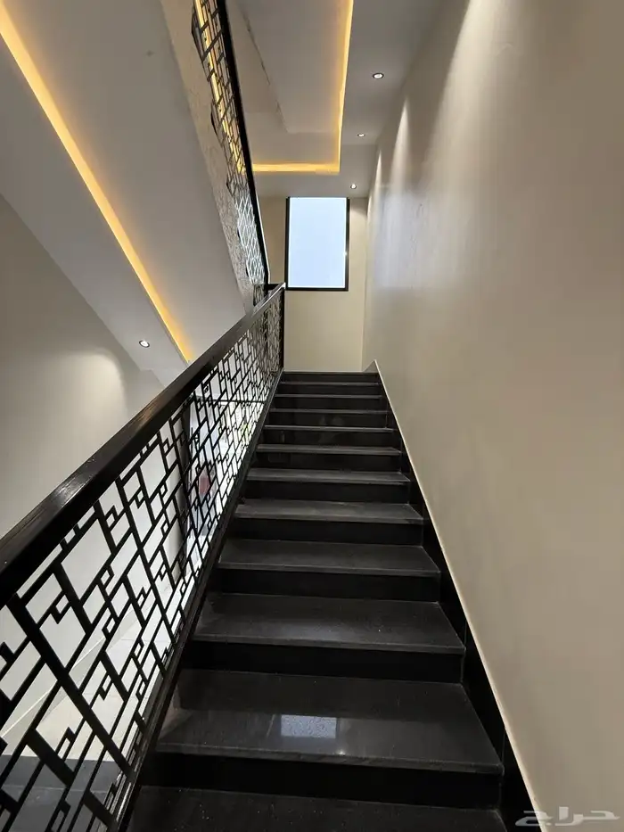 للبيع شقق علويه بسعر 540 الف ابها المحاله 7