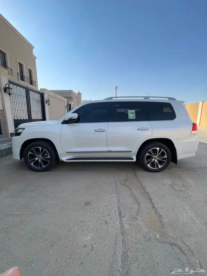 جكسار تورنق 2020 - GXR-3 V8 ديزل 1