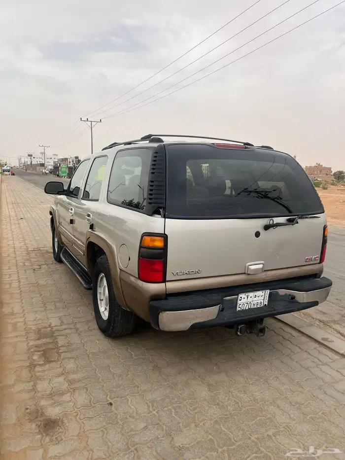 جمس يوكن 2004 نظيف 3