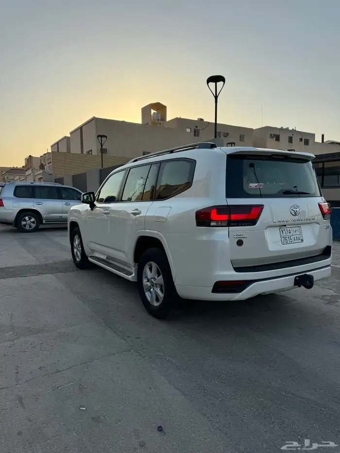لاندكروزر 2024 L2 7
