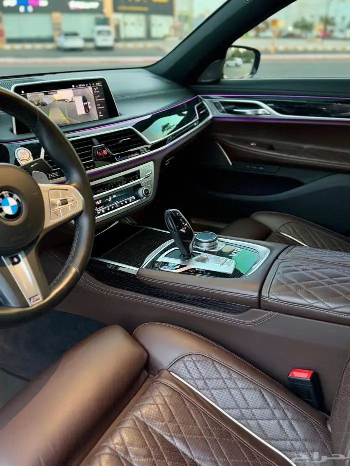 BMW 7 series بي ام دبليو الفئة السابعة 8