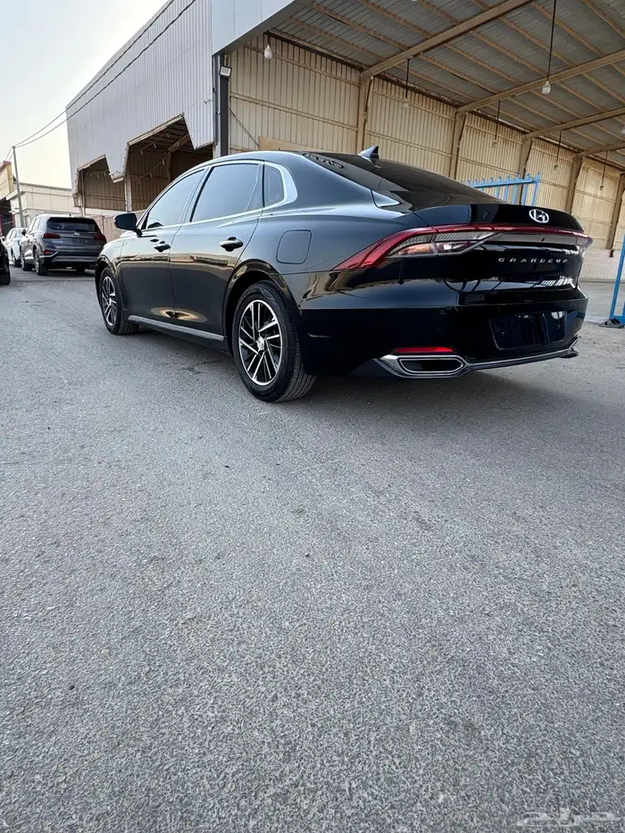 ازيرا 2020 بنزين 4