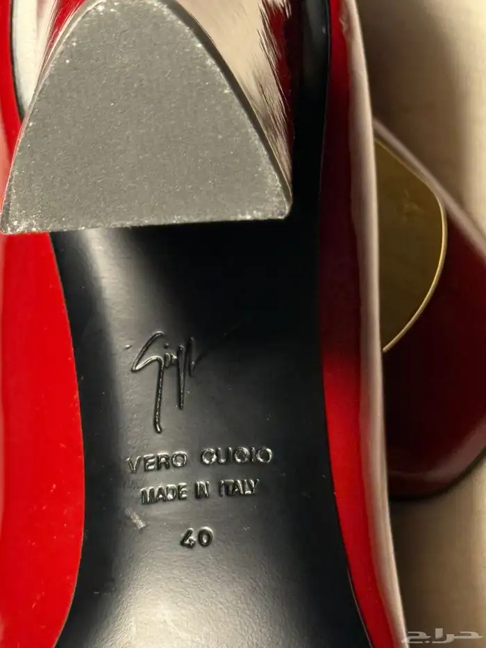 هيلز من Giuseppe Zanotti 3