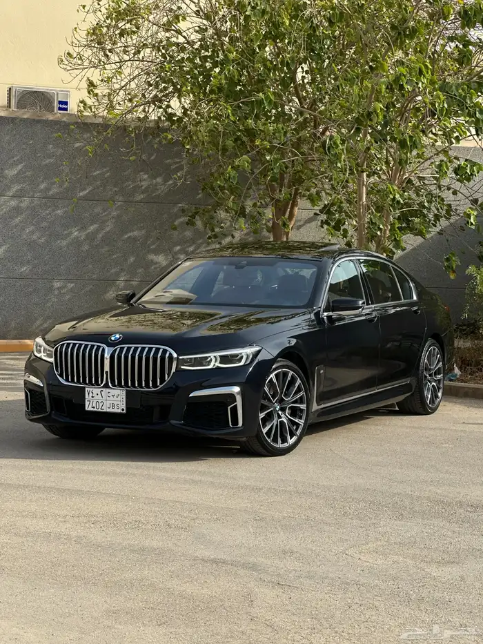 بي ام 740i ام كت 2021 17