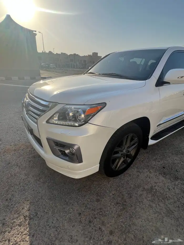 جيب لكزس LX570 2012 فل كامل ابيض داخل جميلي منوة المستخدم 35