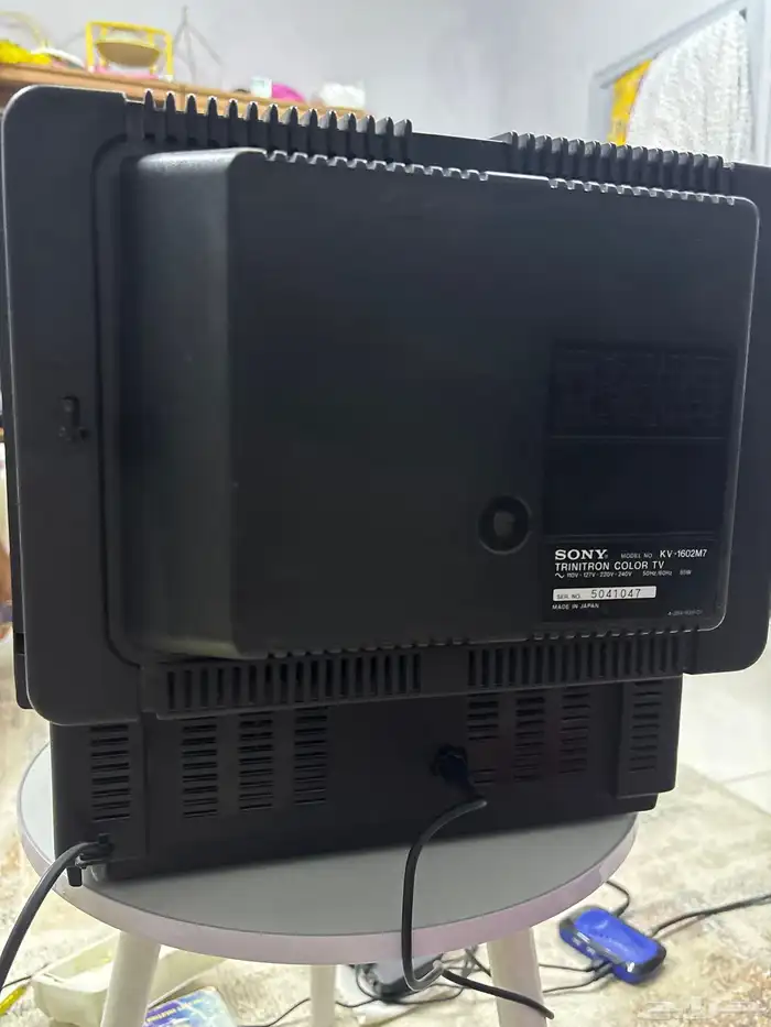 تلفزيون سوني 16 بوصة مع جهاز مشغل فيديو LG نوع الشريط VHS 15