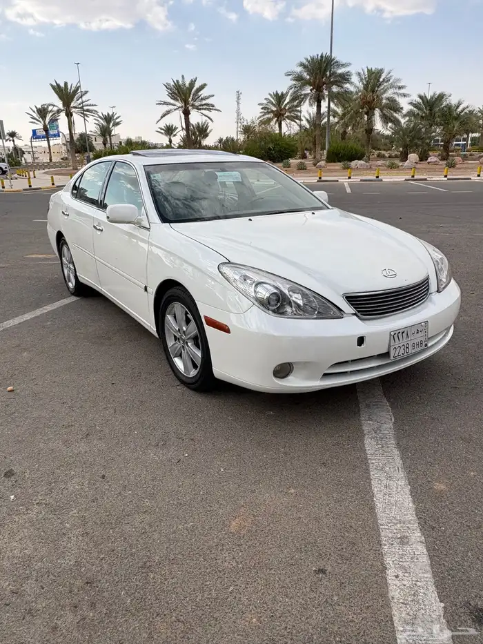 للبيع لكزس 2006 حجم 350 1