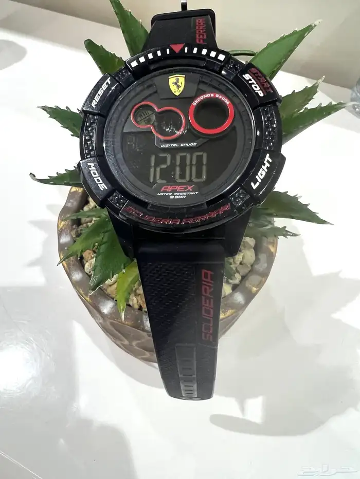 للبيع ثلاث ساعات ماركة فيراري- فراري - Ferrari 5