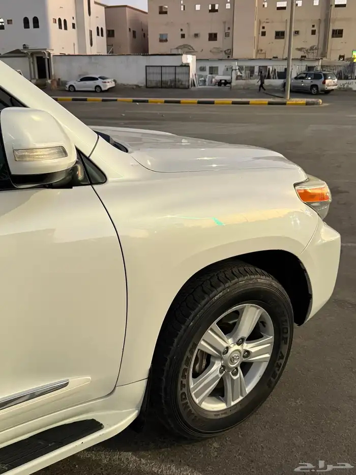 لاندكروزر 2014 v8 GXR3 17