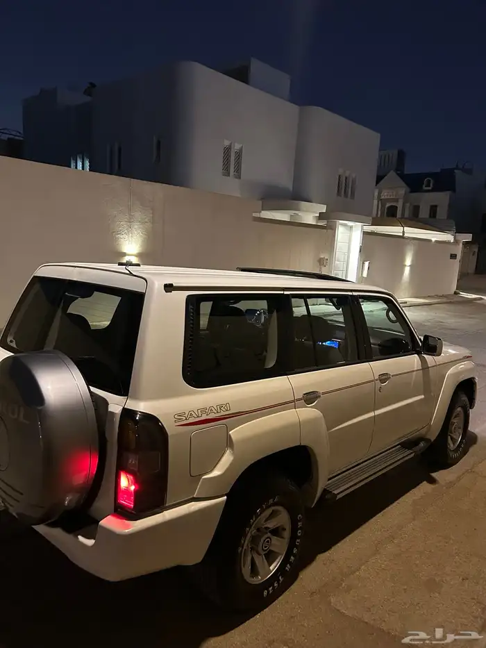 نيسان باترول 2015 قير اوتماتيك فل 36