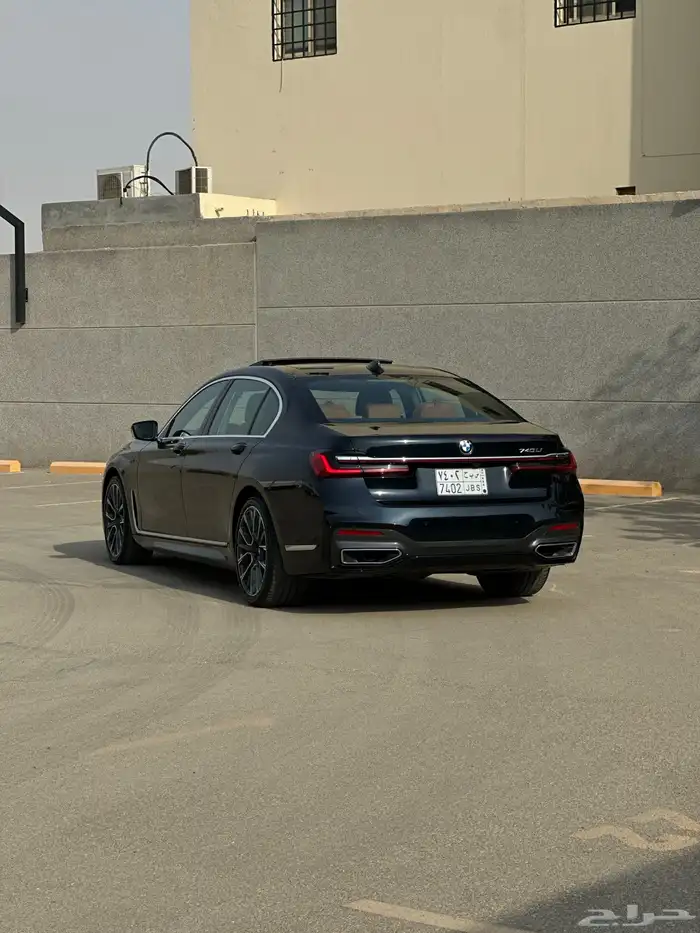 بي ام 740i ام كت 2021 12