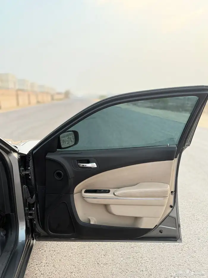 دودج تشارجر 2012 V6 نظيف بدي وكاله 13