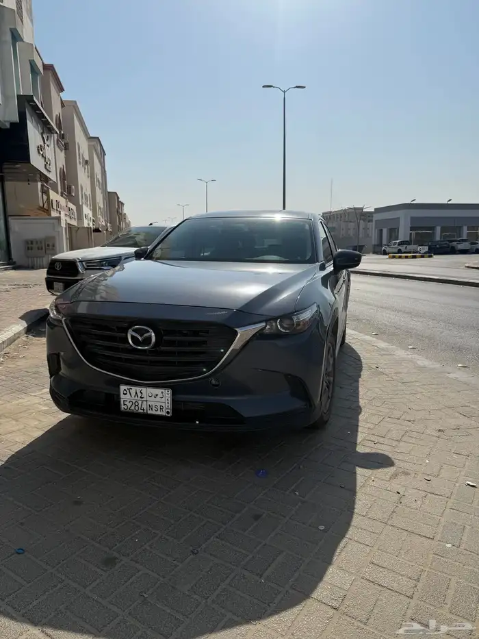مازدا CX9 اللون اسمنتي 2023 5