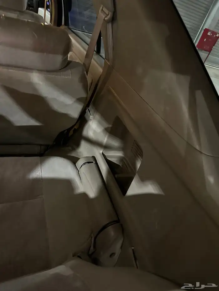 فورتشنر ابيض 2011 ستة سلندر 13