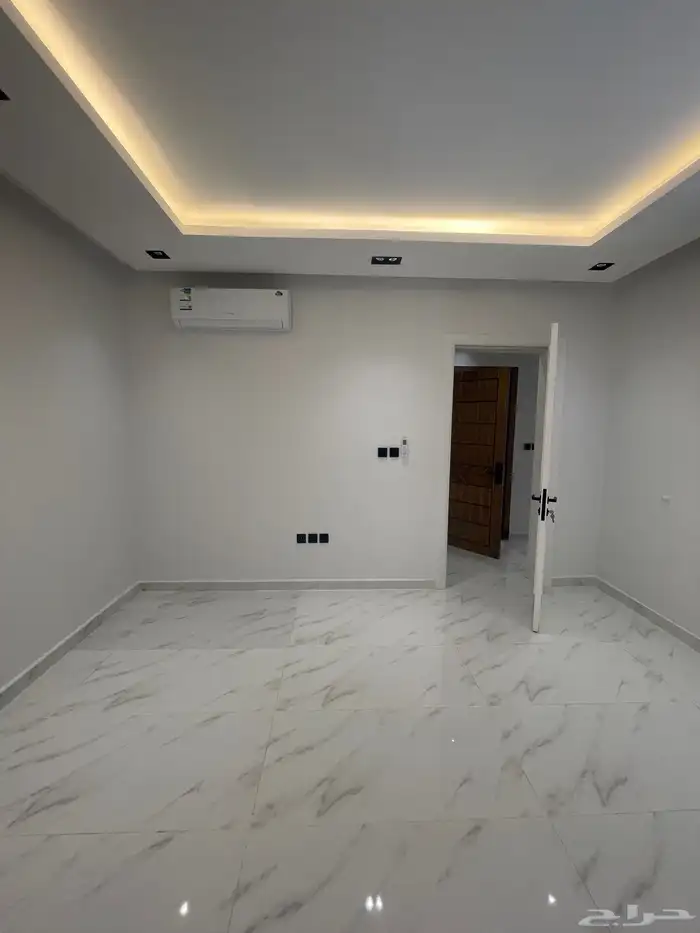 دور للإيجار في الرياض حي الملقا 12