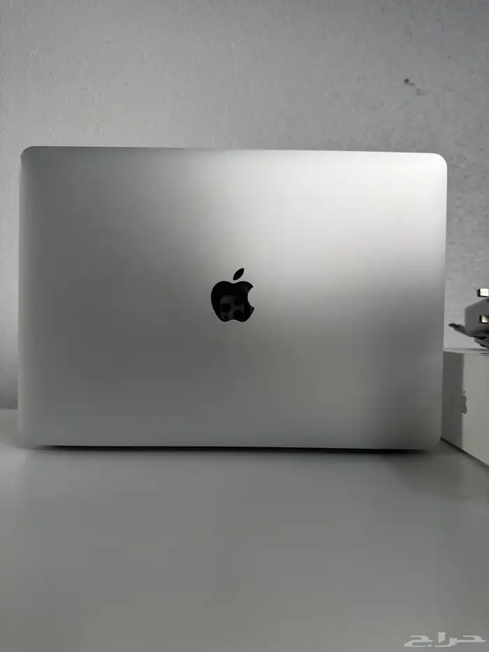Macbook pro m1 13  8 256 2