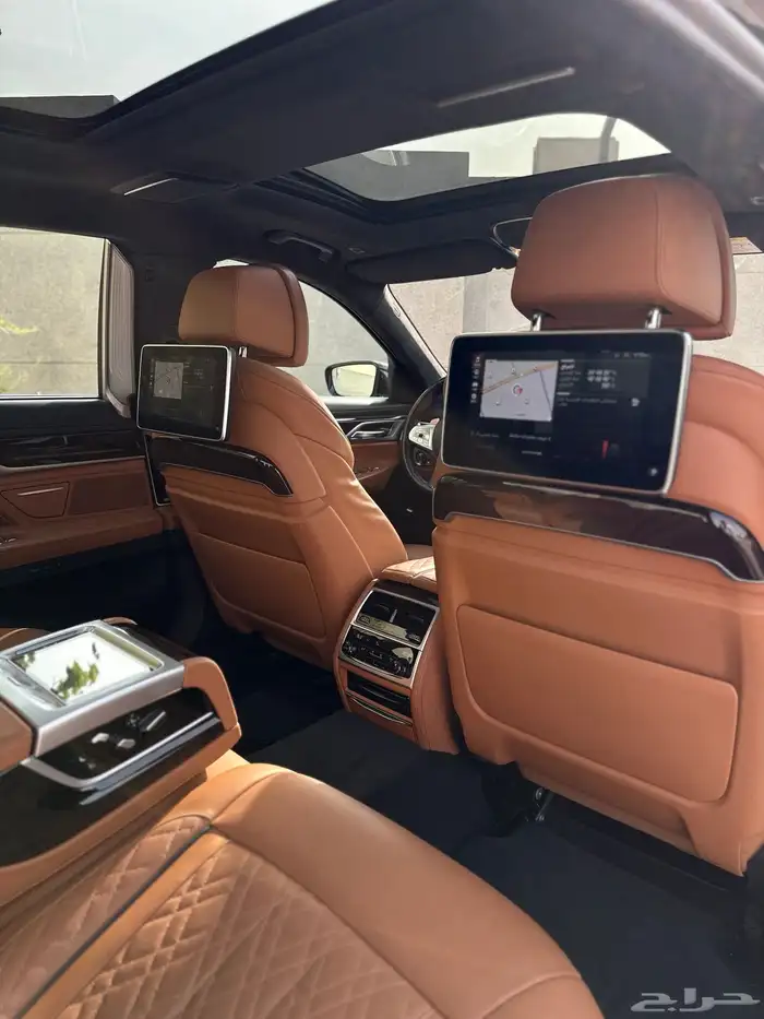 بي ام 740i ام كت 2021 31