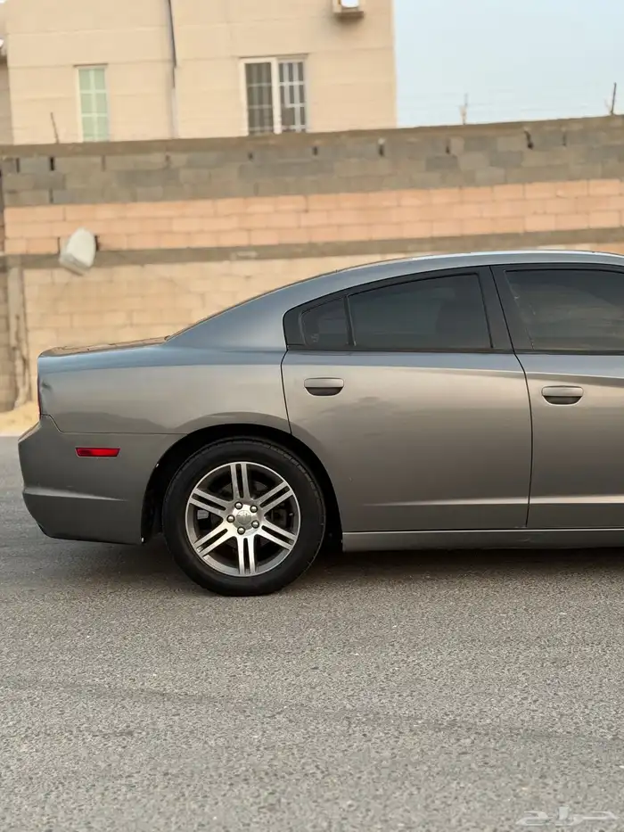 دودج تشارجر 2012 V6 نظيف بدي وكاله 8