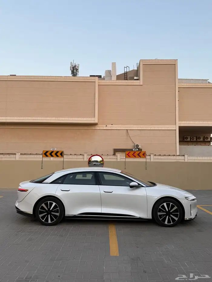 لوسيد اير بيور 2024 Lucid Air Pure 3