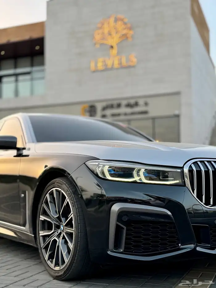 BMW 7 series بي ام دبليو الفئة السابعة 0