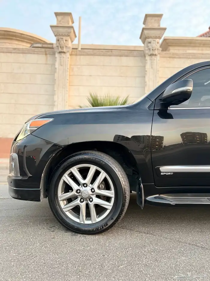 لكزس LX570 فل اوبشن DD بريمي 2013 قمة المظافة بريمي وكالة 3