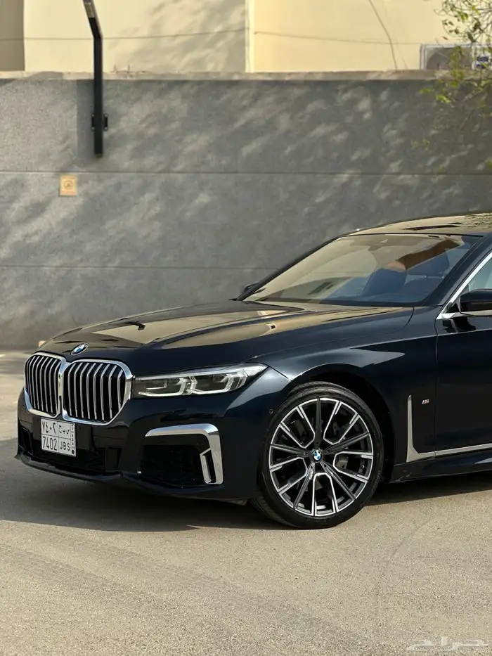 بي ام 740i ام كت 2021 16