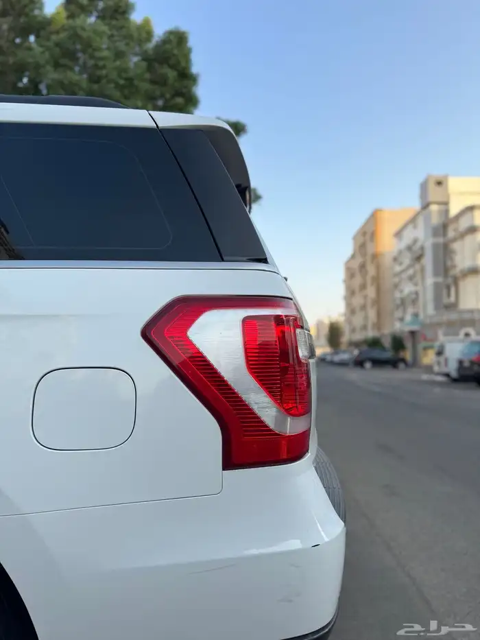 فورد اكسبدشن 2019 نظيف عائلي 7