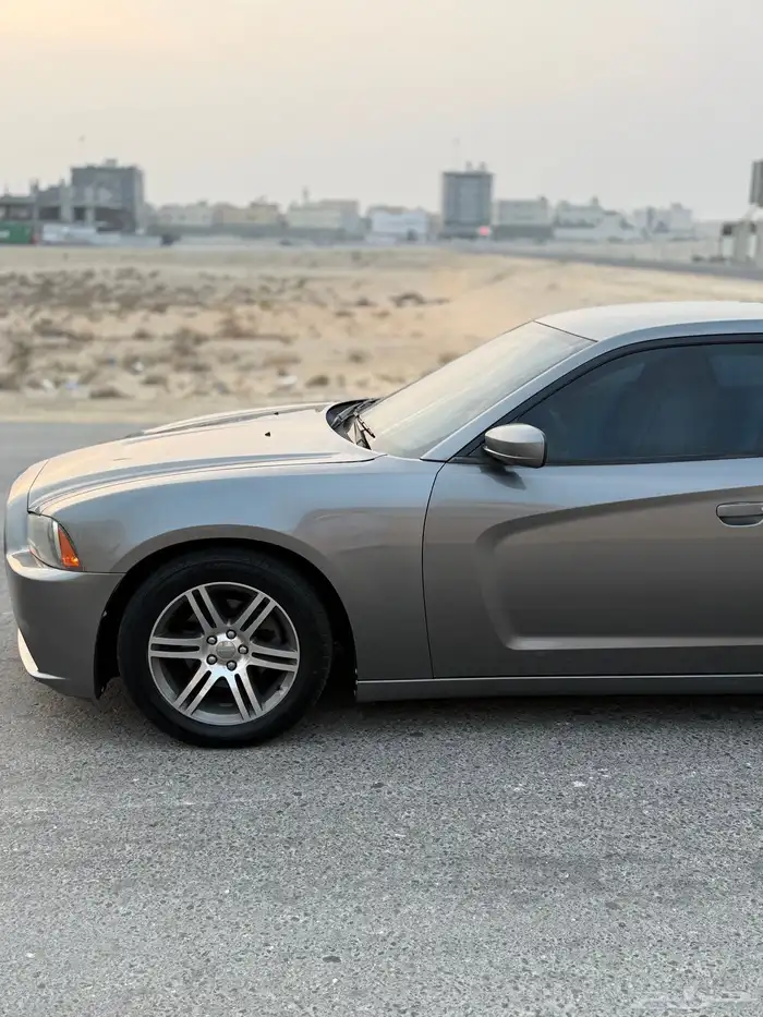 دودج تشارجر 2012 V6 نظيف بدي وكاله 2