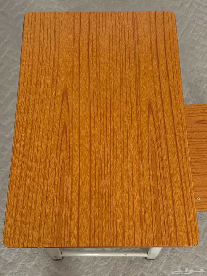 طاوله وكرسي 1