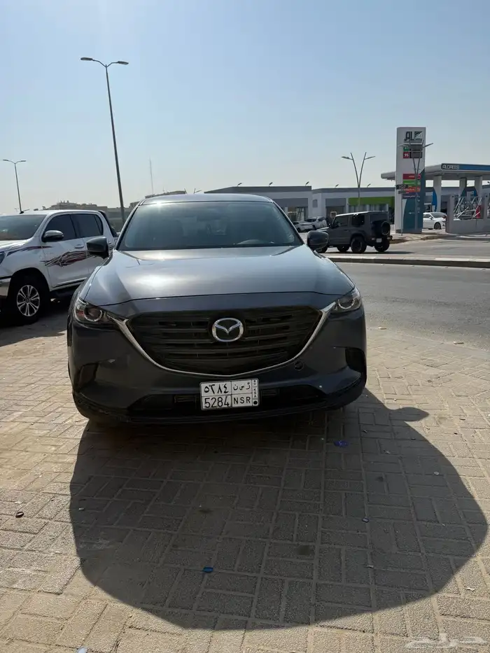 مازدا CX9 اللون اسمنتي 2023 6