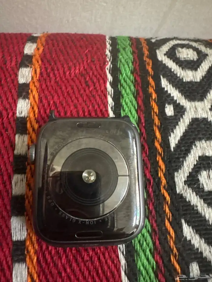 ساعه ابل للبيع 1