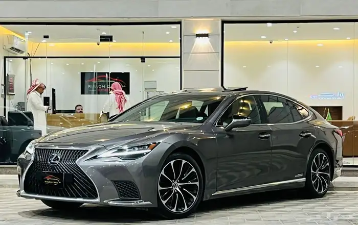 لكزس 2022 LS500h سعودي ( بحالة ممتازة ) 1