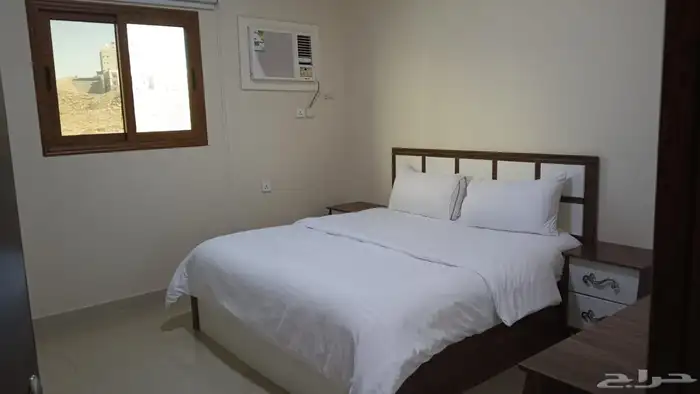 شقه ثلاث غرف وجلسة خارجيه خاصة ايجار يومي أسبوعي 10