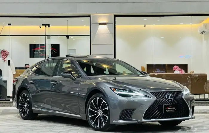 لكزس 2022 LS500h سعودي ( بحالة ممتازة ) 0