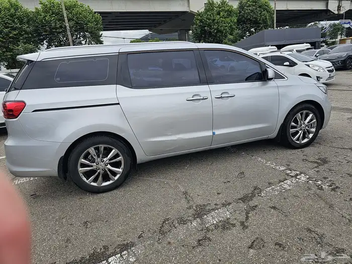 كيا كرنفال ديزل 2020 9