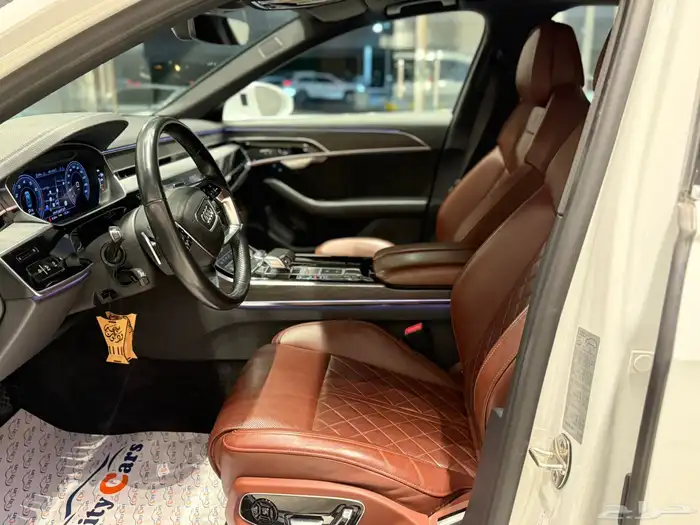 اودي A8 6