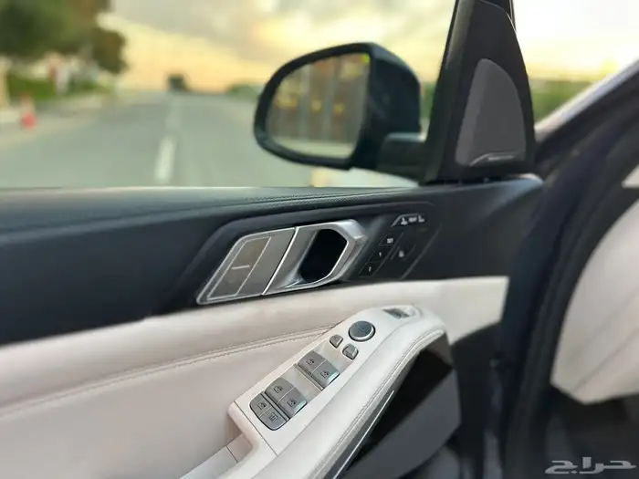 BMW X7 2021 10