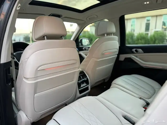 BMW X7 2021 11