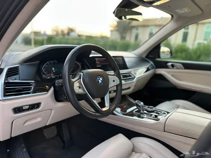 BMW X7 2021 8