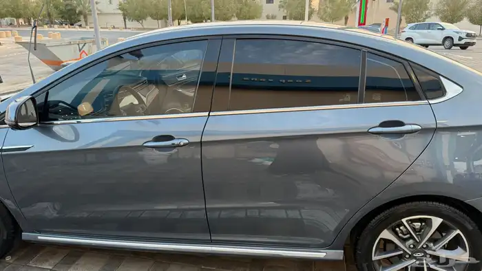 بيع سيارة شيري اريزو6 برو 6