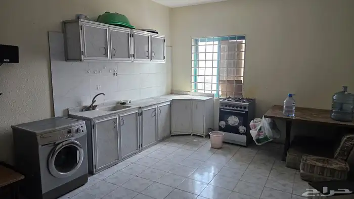 شقة للإيجار شهري 3300 شامل الكهرباء والمياه 2