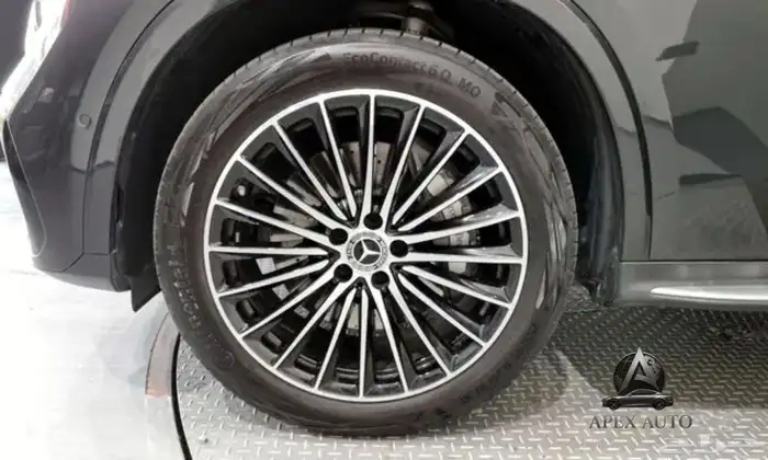 GLC 300 نايت بكج 2024 4